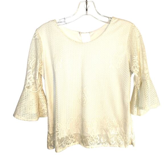 Women's Medium Cream Bell Sleeves Top Shirt Blouse Miss Size 8 10 M - Picture 2 of 4